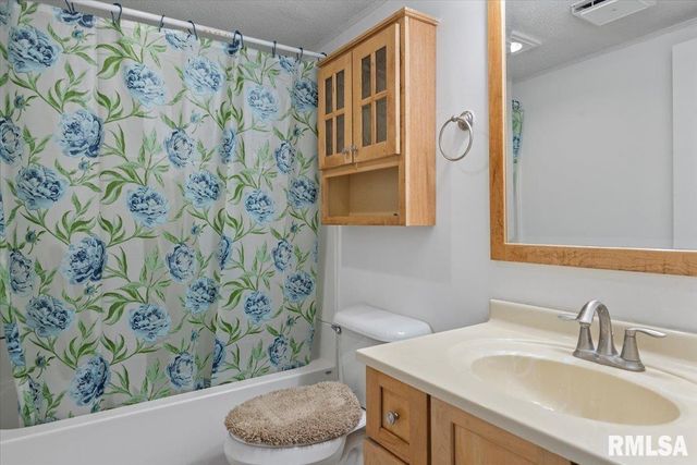 17279 RIVER VIEW Road, Petersburg, IL 62675