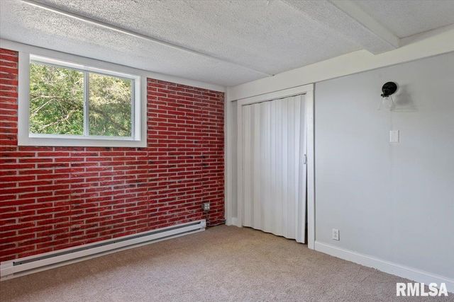 17279 RIVER VIEW Road, Petersburg, IL 62675