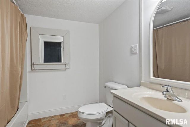 17279 RIVER VIEW Road, Petersburg, IL 62675