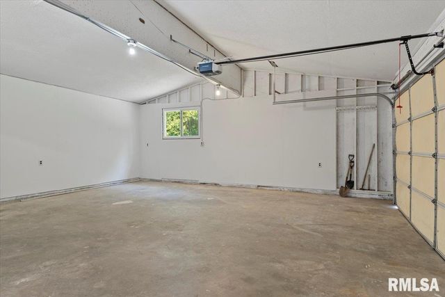 17279 RIVER VIEW Road, Petersburg, IL 62675