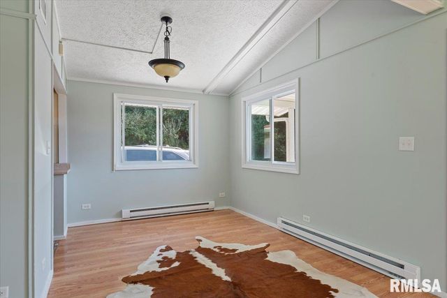 17279 RIVER VIEW Road, Petersburg, IL 62675