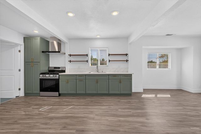 2800 Del Paso Blvd, Sacramento, CA 95815