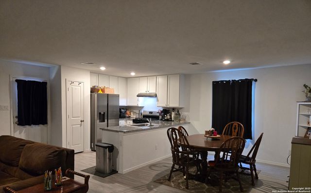 2815 Millikan Dr., Converse, TX 78109