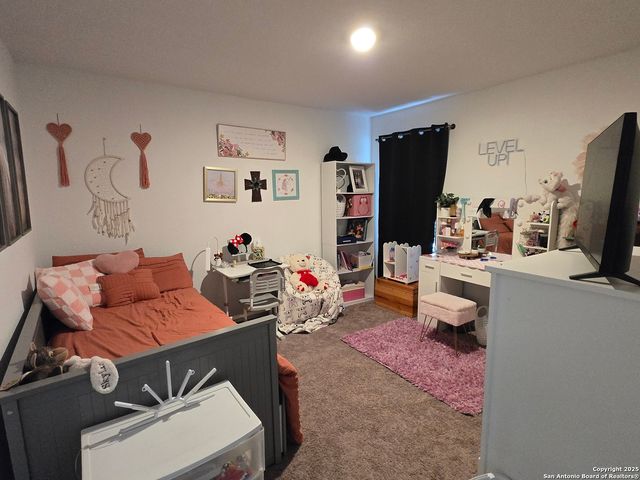 2815 Millikan Dr., Converse, TX 78109