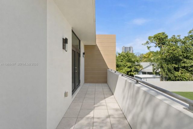 3407 Day Ave 3407, Miami, FL 33133