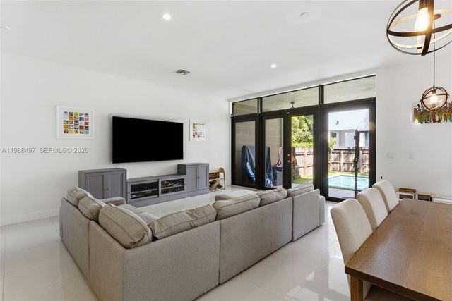 3407 Day Ave 3407, Miami, FL 33133