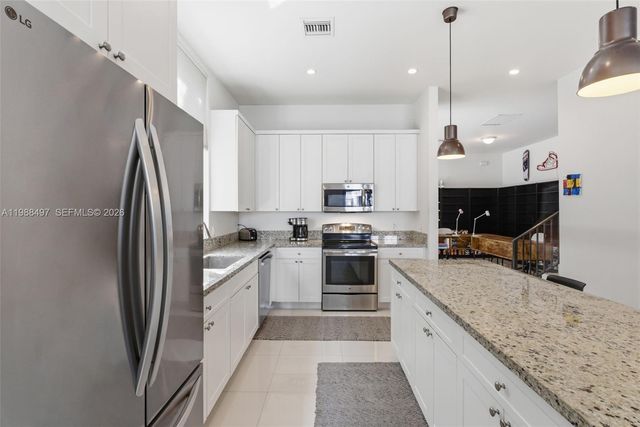 3407 Day Ave 3407, Miami, FL 33133