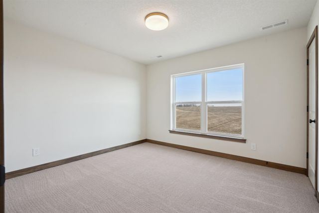 1416 Partridge Lane, Waterloo, IA 50701