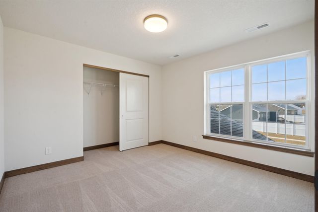 1416 Partridge Lane, Waterloo, IA 50701