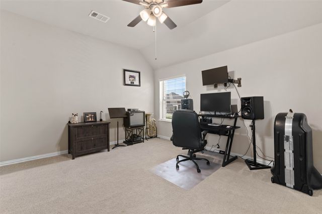 800 Beckington Drive, Shady Shores, TX 76208