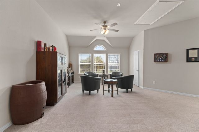 800 Beckington Drive, Shady Shores, TX 76208