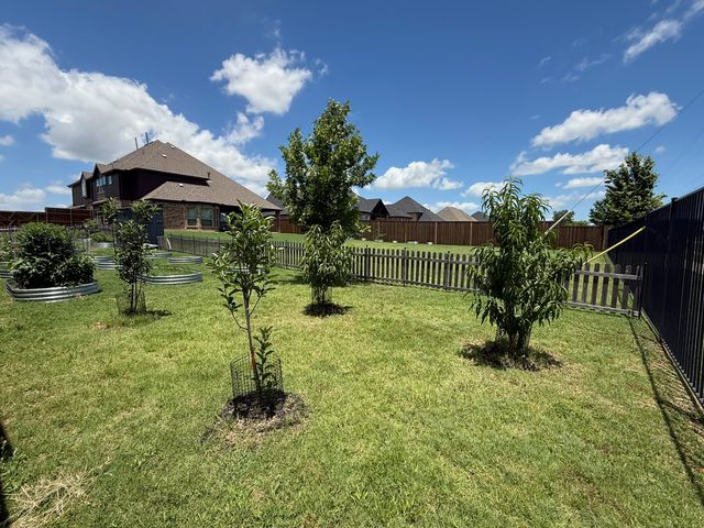 800 Beckington Drive, Shady Shores, TX 76208