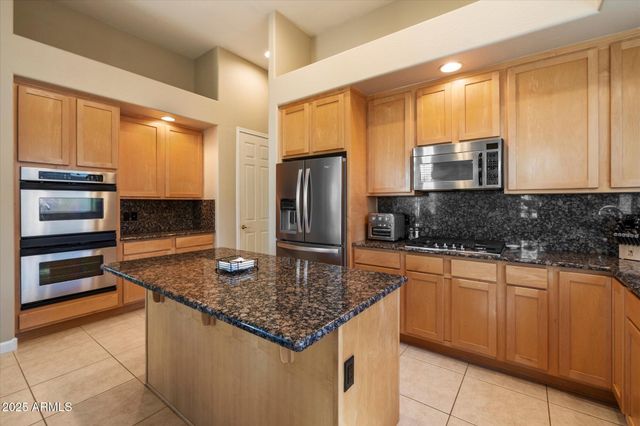 11572 E RUNNING DEER Trail, Scottsdale, AZ 85262