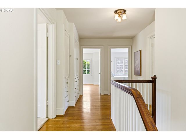 615 Se ANDOVER Pl, Portland, OR 97202