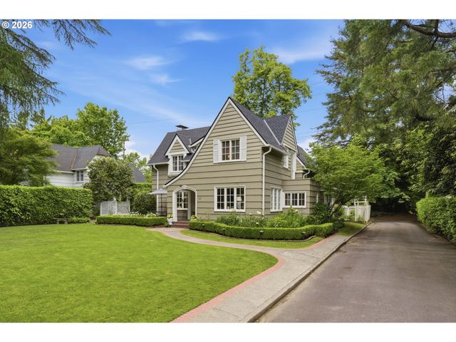 615 Se ANDOVER Pl, Portland, OR 97202