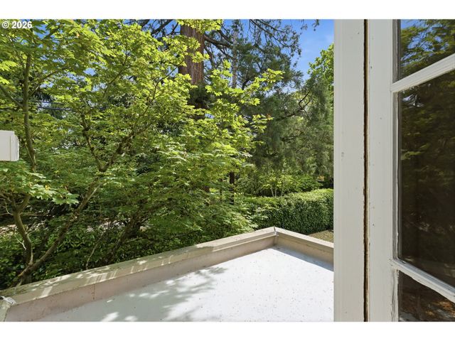 615 Se ANDOVER Pl, Portland, OR 97202