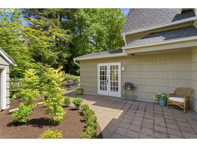 615 Se ANDOVER Pl, Portland, OR 97202