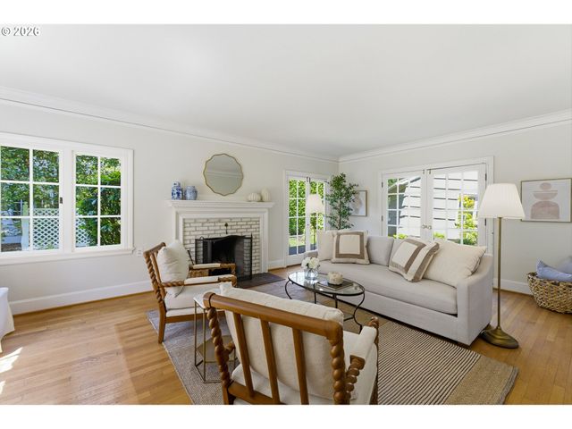615 Se ANDOVER Pl, Portland, OR 97202