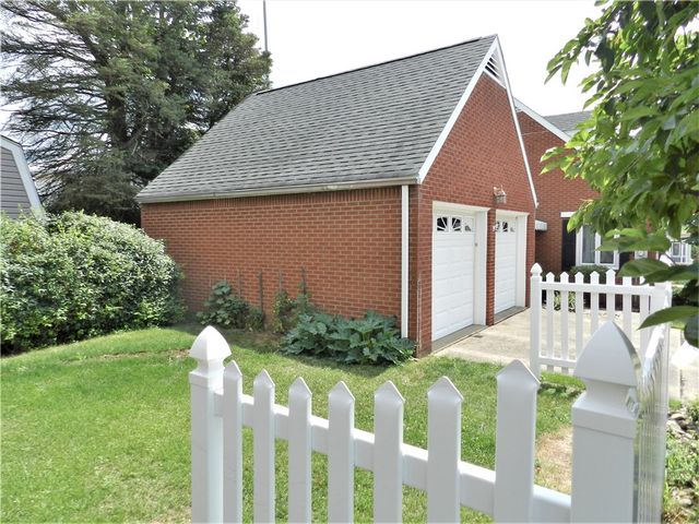 635 Green Street, Southwest Greensburg Boro, PA 15601