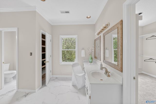 10001 SE Covington Drive, Huntsville, AL 35803