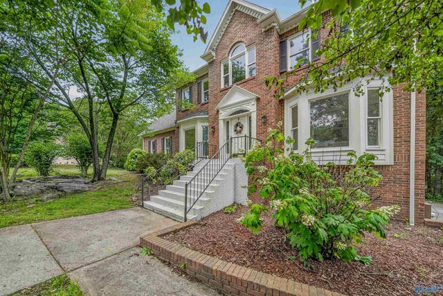 10001 SE Covington Drive, Huntsville, AL 35803