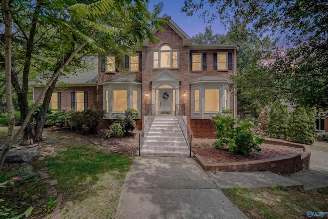 10001 SE Covington Drive, Huntsville, AL 35803