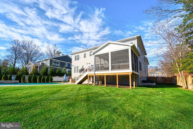 1711 DREWLAINE DR, Vienna, VA 22182