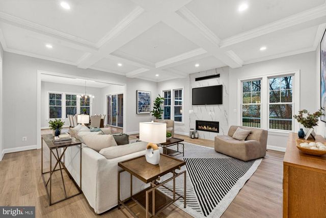 1711 DREWLAINE DR, Vienna, VA 22182