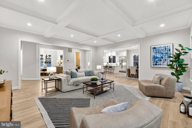 1711 DREWLAINE DR, Vienna, VA 22182