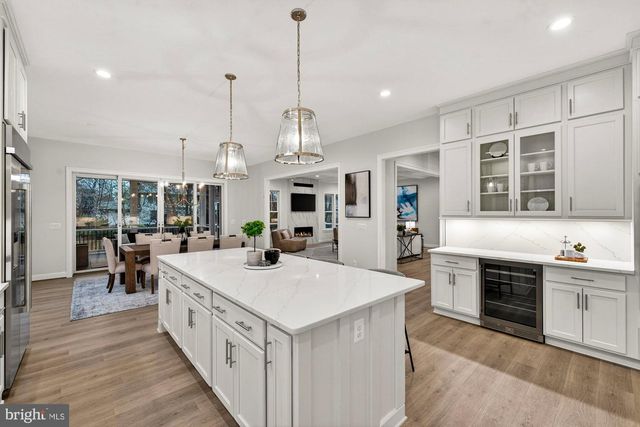 1711 DREWLAINE DR, Vienna, VA 22182