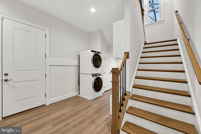 1711 DREWLAINE DR, Vienna, VA 22182