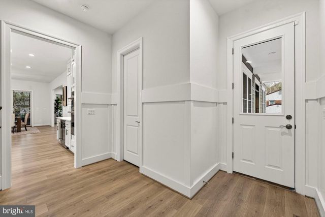 1711 DREWLAINE DR, Vienna, VA 22182