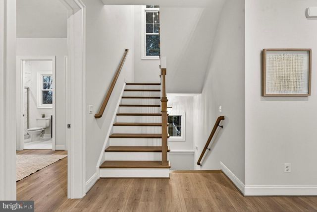 1711 DREWLAINE DR, Vienna, VA 22182