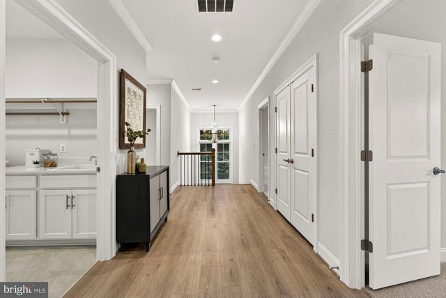 1711 DREWLAINE DR, Vienna, VA 22182