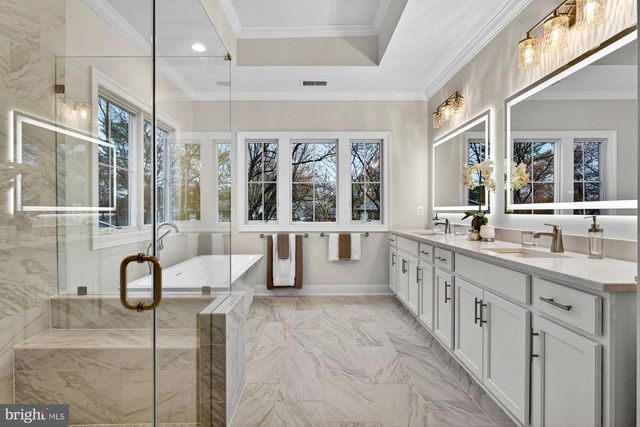 1711 DREWLAINE DR, Vienna, VA 22182