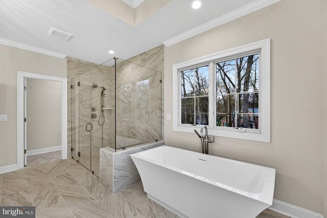 1711 DREWLAINE DR, Vienna, VA 22182