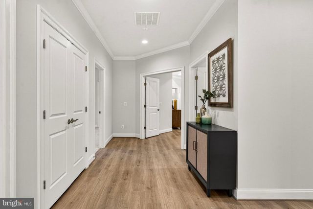 1711 DREWLAINE DR, Vienna, VA 22182