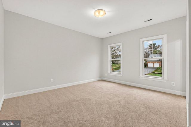 1711 DREWLAINE DR, Vienna, VA 22182