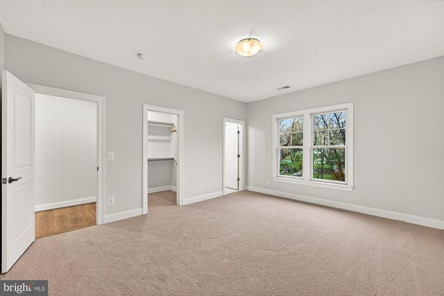 1711 DREWLAINE DR, Vienna, VA 22182