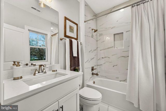 1711 DREWLAINE DR, Vienna, VA 22182