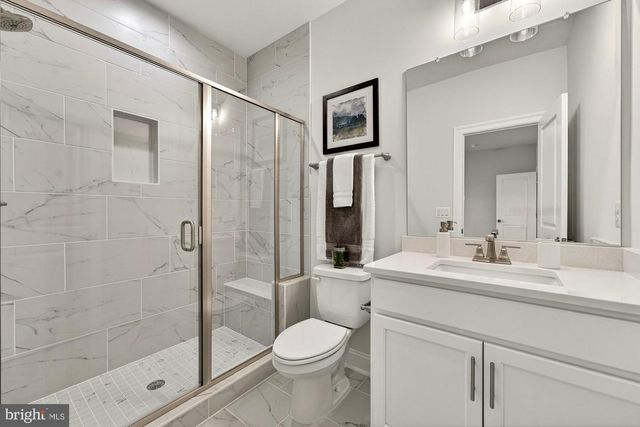 1711 DREWLAINE DR, Vienna, VA 22182