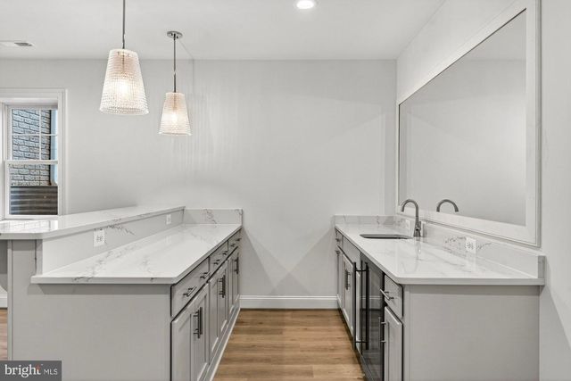 1711 DREWLAINE DR, Vienna, VA 22182