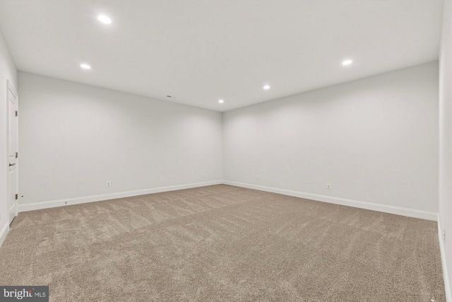 1711 DREWLAINE DR, Vienna, VA 22182