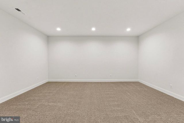 1711 DREWLAINE DR, Vienna, VA 22182