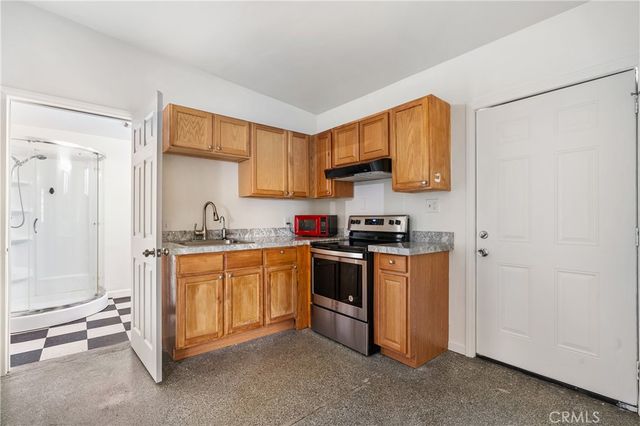 17329 Burbank Boulevard, Encino, CA 91316