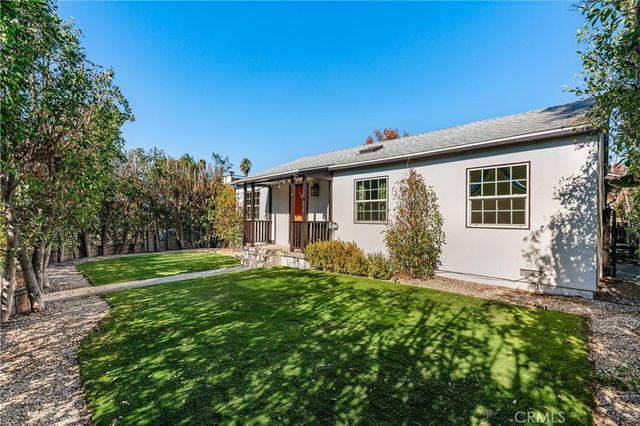 17329 Burbank Boulevard, Encino, CA 91316