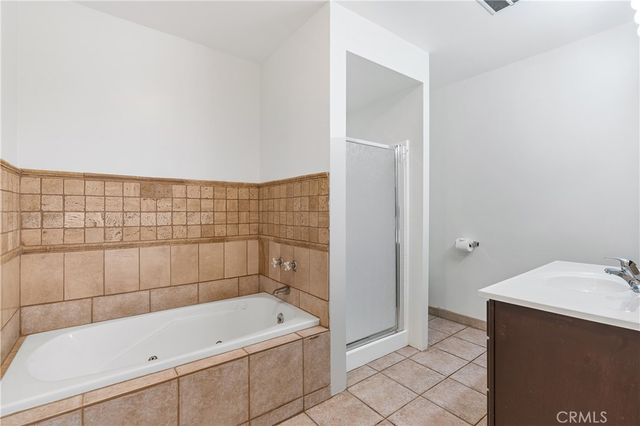 17329 Burbank Boulevard, Encino, CA 91316