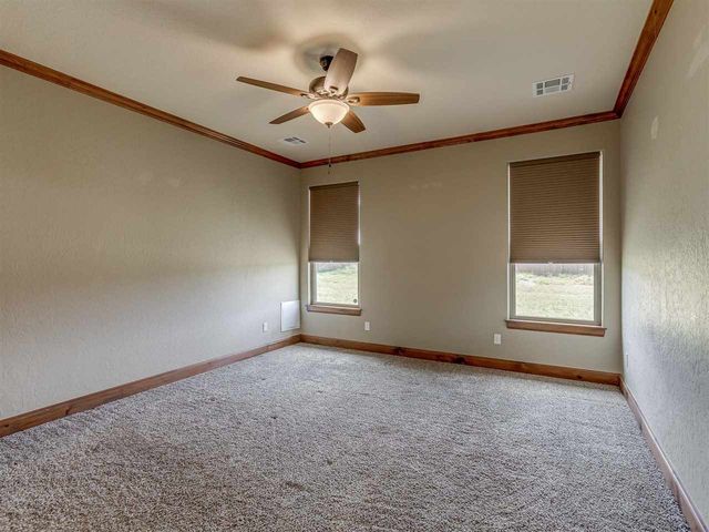 11663 NE Happy Hollow Rd, Elgin, OK 73538