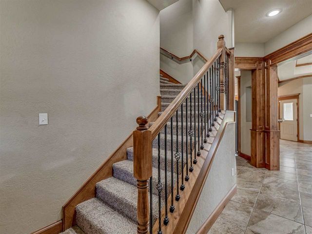 11663 NE Happy Hollow Rd, Elgin, OK 73538