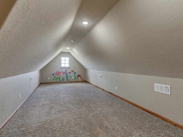 11663 NE Happy Hollow Rd, Elgin, OK 73538